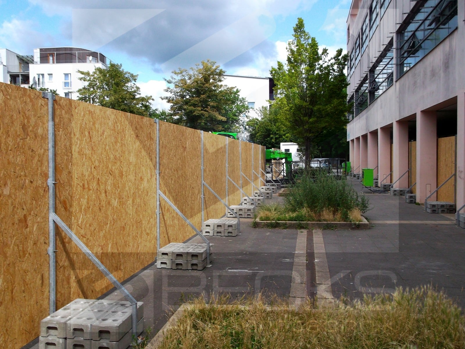 sauerlandzentrum_wiesbaden_holzzaun_news_2_230916 sauerlandzentrum wiesbaden holzzaun news 2 230916